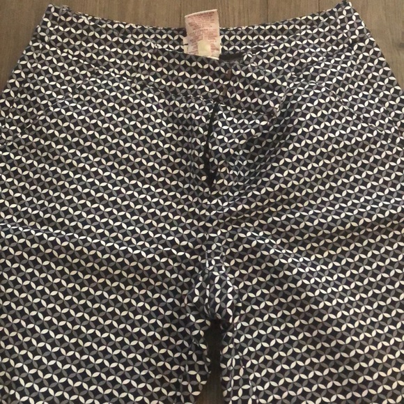 Printed capris - Picture 2 of 3